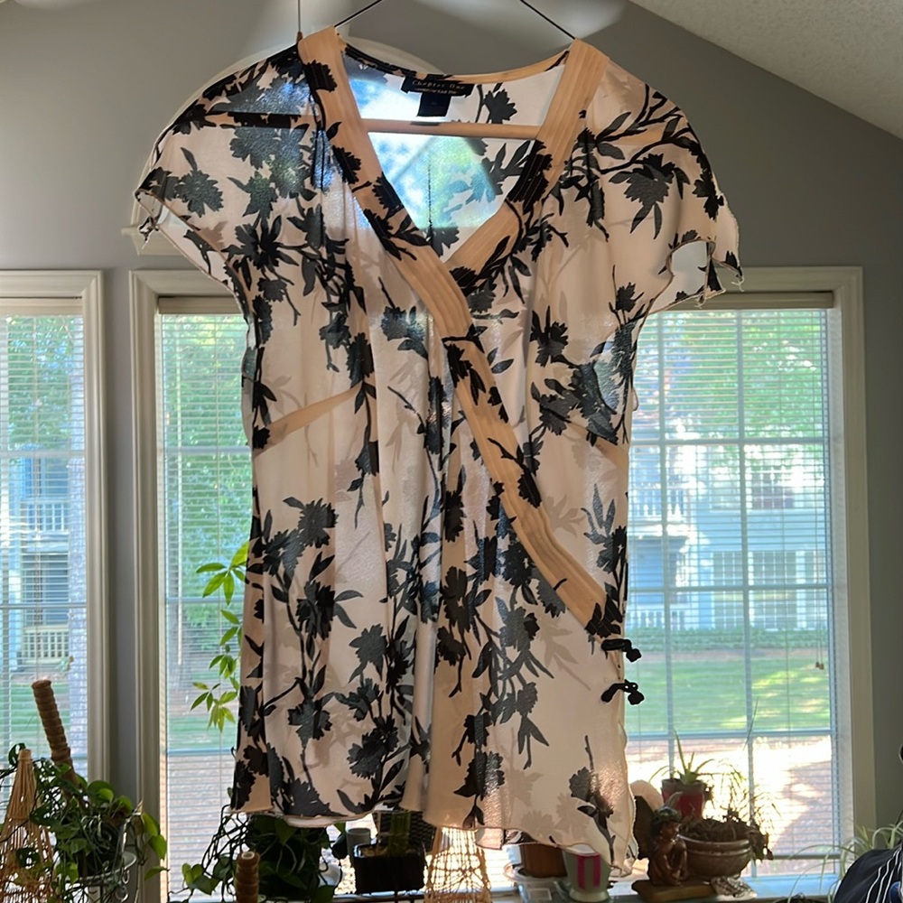 Chapter One woman’s sheer blouse color black/white size XL EUC